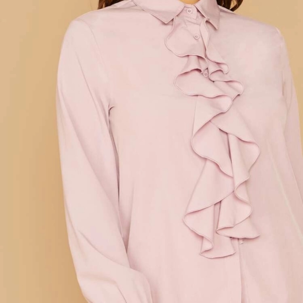 New🎉 Ruffle Blouse - Picture 4 of 5